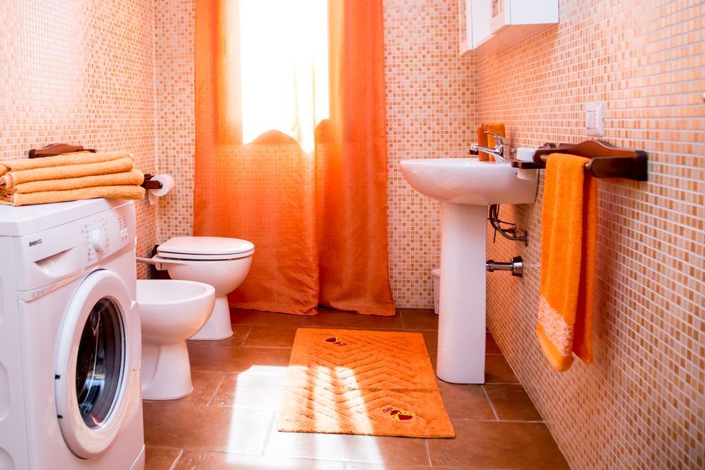 Rosanna House In Bombarde Appartement *